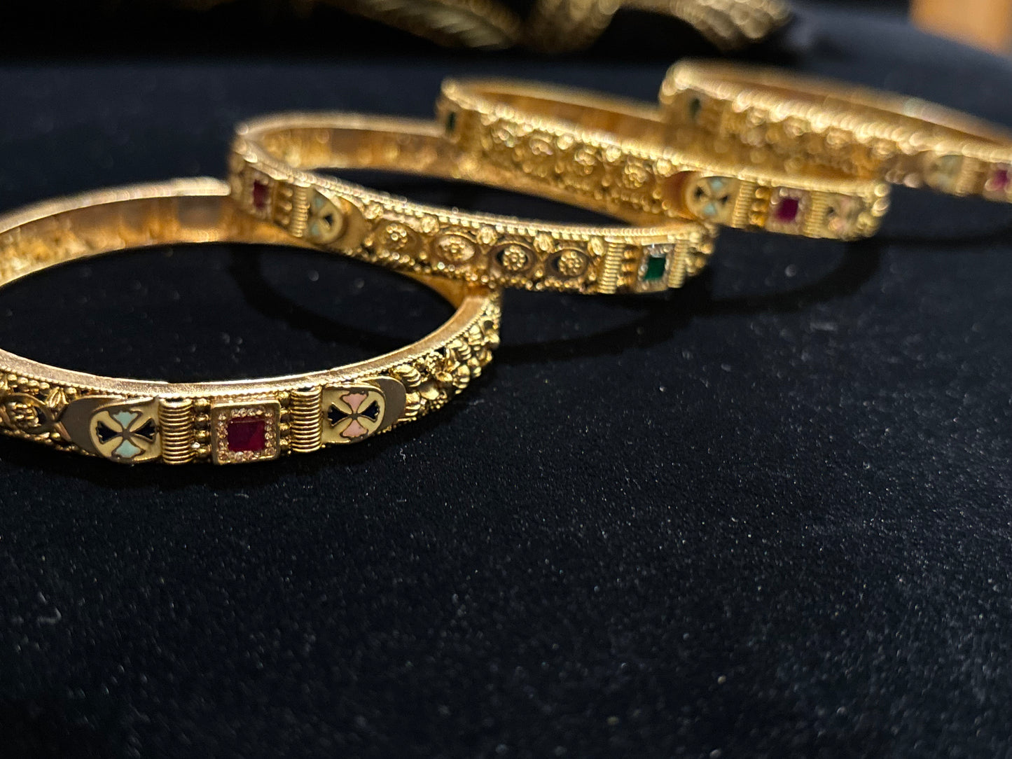 Chorski Gold Bangles Set