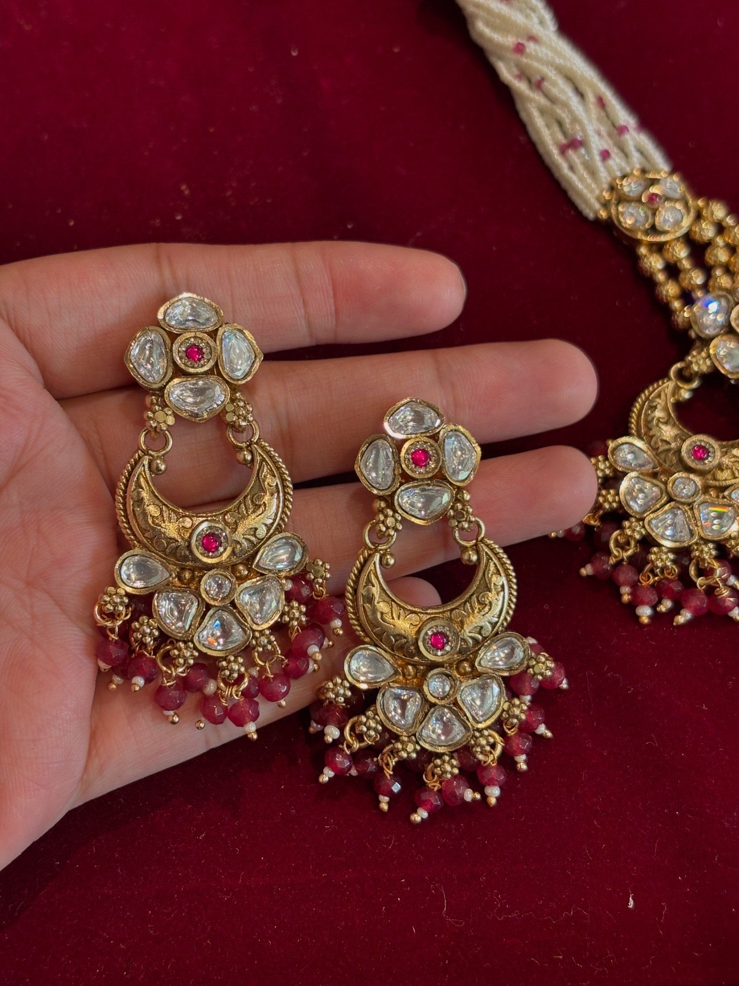 Chad Bindu Kundan Set